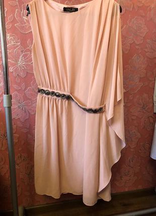 Шикарная платья для выпускного вечера персиковый