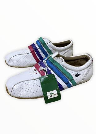 Кожаные белые кроссовки мокасины с разноцветными полосками