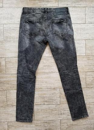 Черные джинсы варенки с потертостями рваностями denim co skinn...