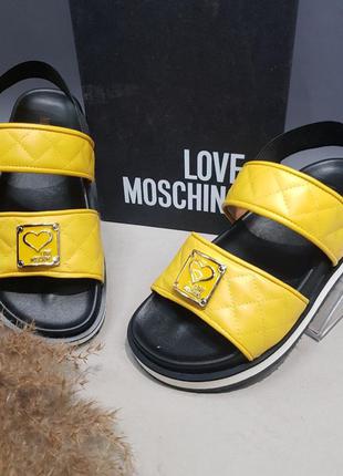 Сандали love moschino