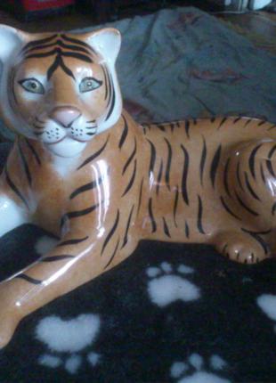 Тигр велика статуетка срср фарфор