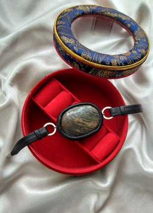 Стильный кожаный браслет с натуральным камнем Яшма