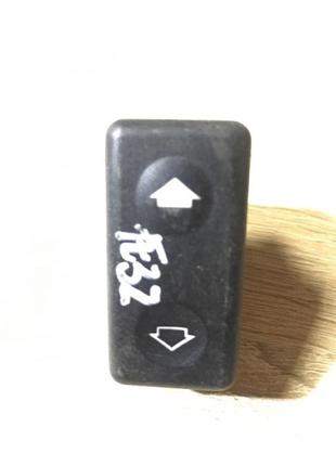 Кнопка регулировки сидения Bmw 7-Series E32 M70B50 1990 (б/у)