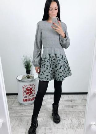 Платье zara с вышивкой вышивка