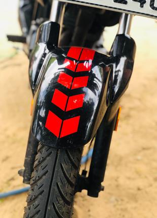 Светоотражающие стикеры наклейки на крыло для вело мото скутеров