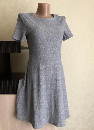 Стильное платье в рубчик forever21 размер sm цвет серый меланж