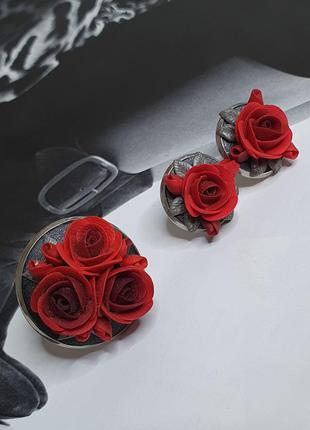 Комплект розы кольцо и серьги гвоздики
