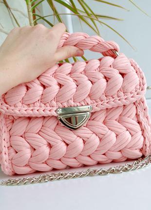 Вязаная розовая сумочка для девушек