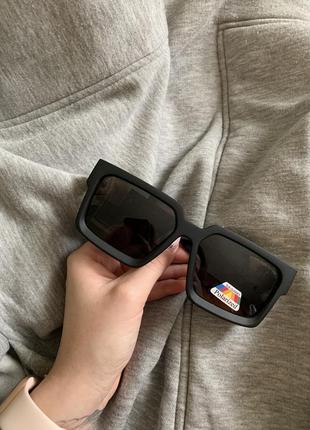 Брендовые матовые солнцезащитные очки polaroid