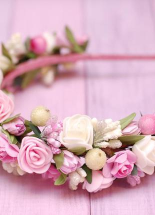 Нежный кремово-розовый обруч ободок с цветами