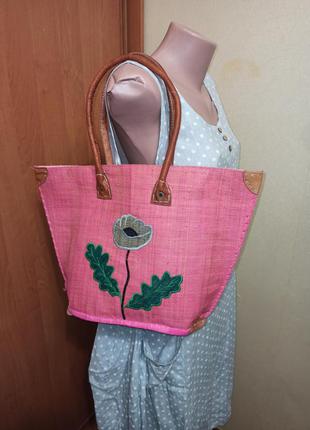 Розовая сумка соломенная с ручками из кожи летняя пляжная сумка