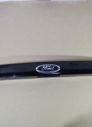 Накладка кришки багажника під ручку Ford Focus 3 2.0 2014 (б/у)