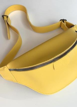 Жіноча бананка поясна сумка жовта