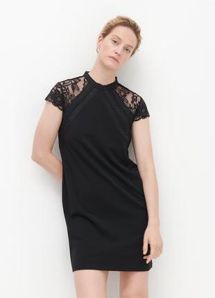 Красивое черное платье с кружевом размер: s reserved