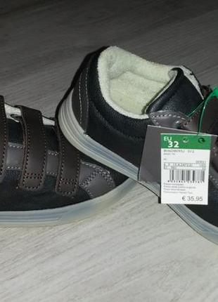 Новые брендовые кроссовки "benetton" р.33(италия).