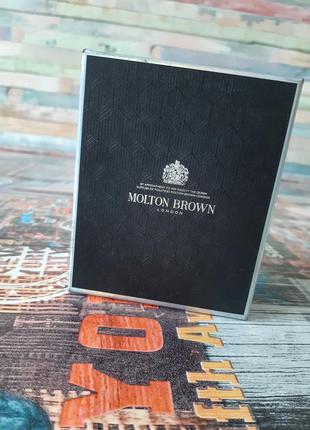Molton brown delicious rhubarb and rose піна для ванни