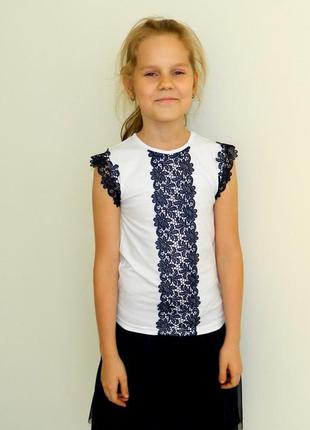 Блуза школьная с добавлением кружева, белый с синим лио