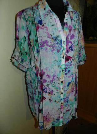 Чудесная,лёгкая,"акварельная" блузка в цветочный принт,большог...