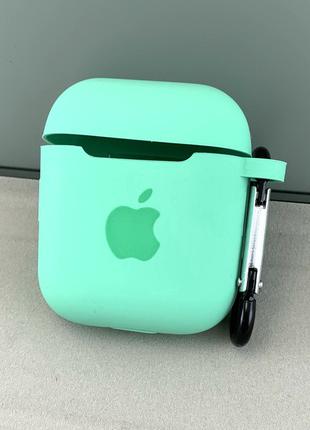 Чехол для AirPods silicone case с карабином салатовый