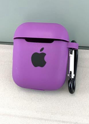 Чехол для AirPods silicone case с карабином фиолетовый
