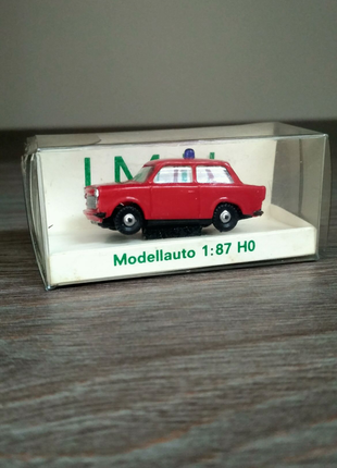Машинка модель I. M. U.  Trabant 601 1:87