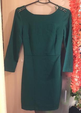 Зеленое платье trafaluc zara