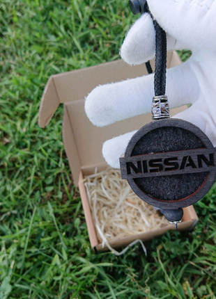 Ароматизатор с логотипом Nissan