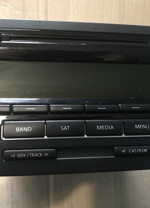 1k09035164f Магнитола, радио VW Jetta 6, Passat, Tiguan (USA)