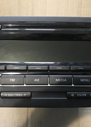 1K0035164D Магнитола, радио VW Jetta 6, Passat B7 (USA)