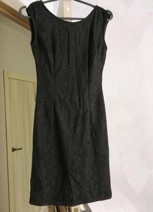 Черное кружевное платье jennyfer гипюр