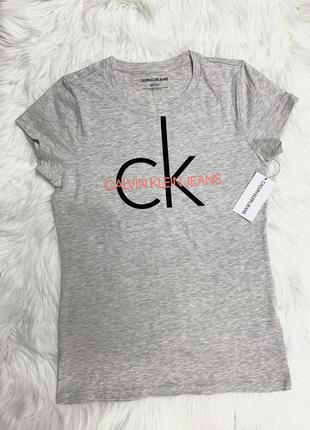 Calvin klein футболки оригинал