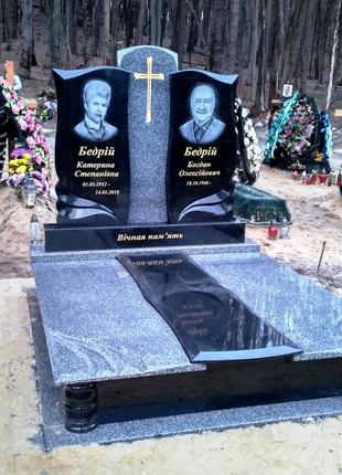 Памятники з граніту №132
