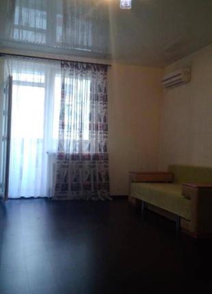 Продается уютная однокомнатная квартира в ЖК Радужный.