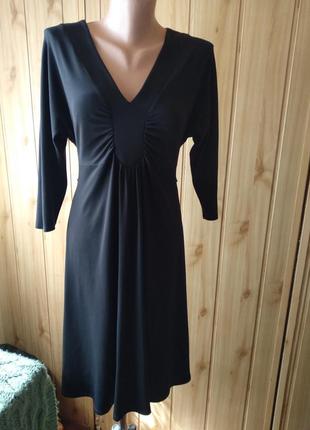 Черное платье  14 размера