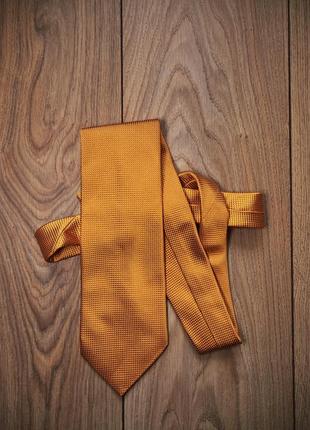 Стильный шелковый галстук винтажный veuve clicquot вдова клико.