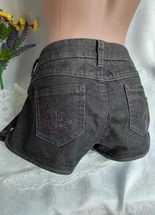 Шорти джинсові коттон в вишивкою выстрочкой з закругленими роз...