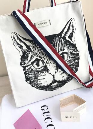 Модная сумка с изображением кота