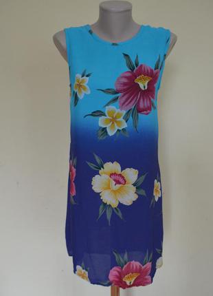 Очень красивое эффектное легкое платье шикарная расцветка вискоза