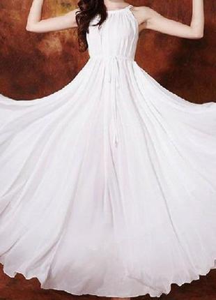 Платье из струяющегося шифона.  цвет-молочно-белый . размер s-l