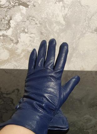 Стильные женские перчатки из натуральной кожи синего цвета