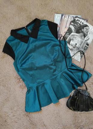 Шикарная изумрудная блузка с воланом баской/блуза/кофточка/топ