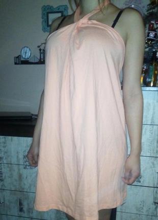 Нежное персиковое платье завязка за шею