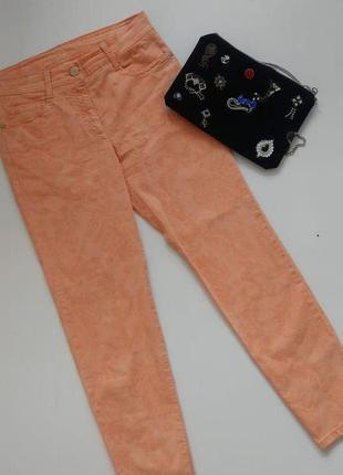 Немецкий бренд brax  джинсы персиковые