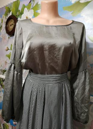 Шелковая блуза  с красивым рукавом цвета тауп 14 р.