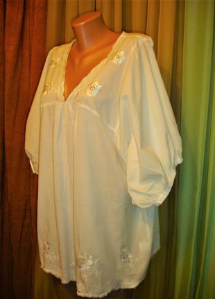 Белая хлопковая рубашка-туника c вышивкой 52-54 р