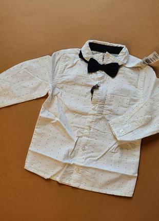 Белая официальная нарядная рубашка для мальчика с бабочкой куп...