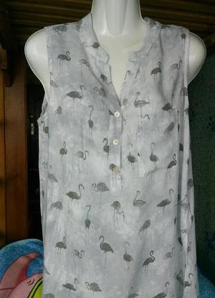 Стильная блуза с фламинго удлиненная по спинке 44-46 р