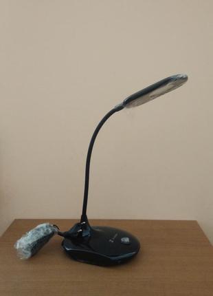Светодиодная настольная лампа
