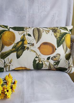 Декоративная подушка с лимонами 30*45 см с водоотталкивающей т...