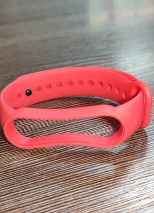 Ремешок для фитнес-браслета Xiaomi Mi band 5 красного цвета
